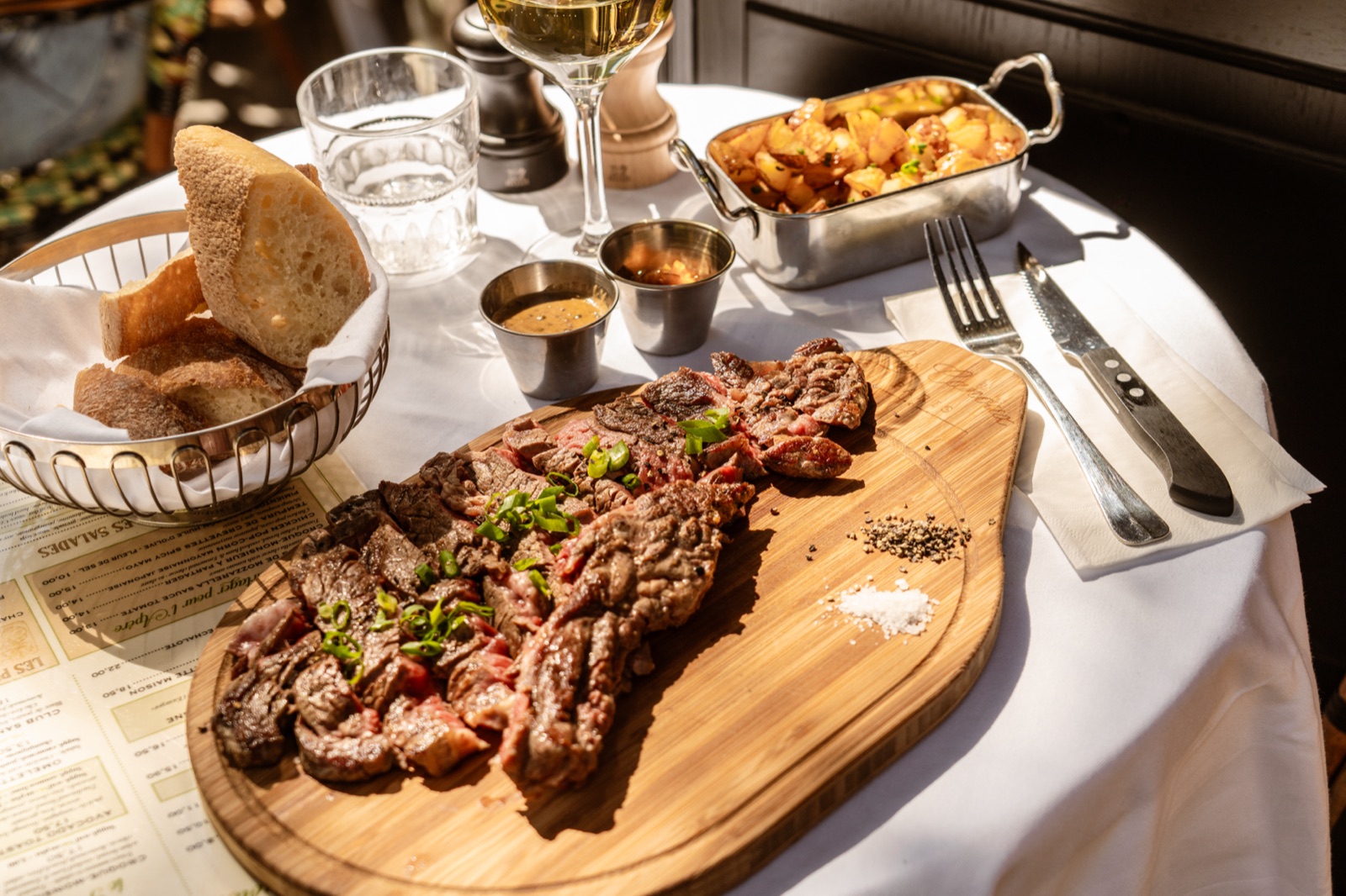 Pièce de bœuf et frites des Canoux