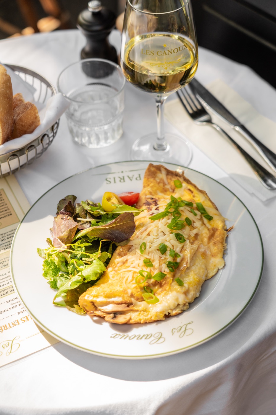 Poulet servi aux Canoux